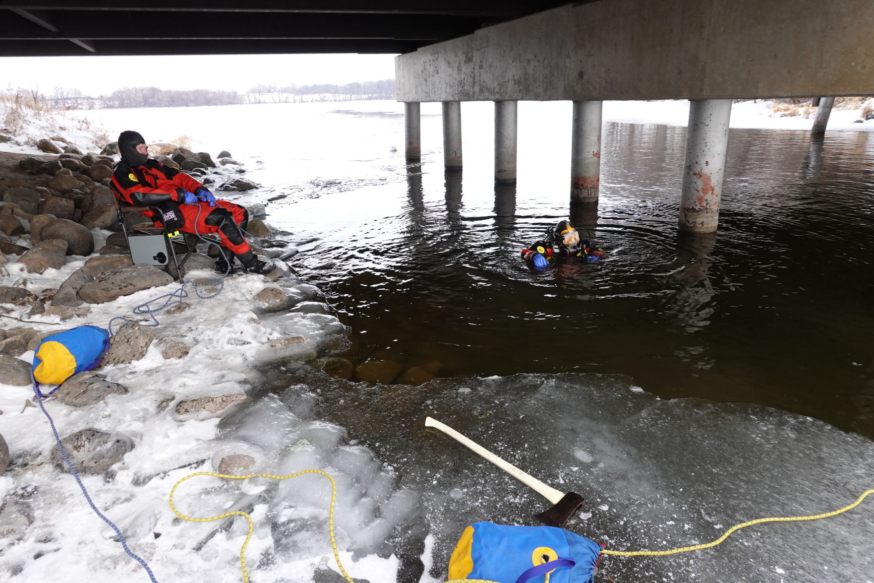 Dive team
